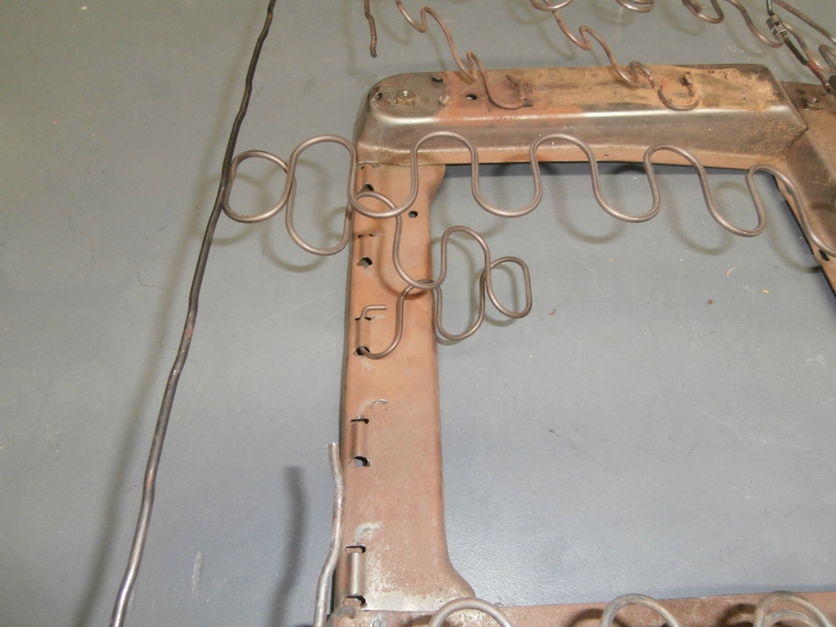 Holden HK HT HG GTS Monaro Bucket Seat Cushion Springs Early Holden Parts